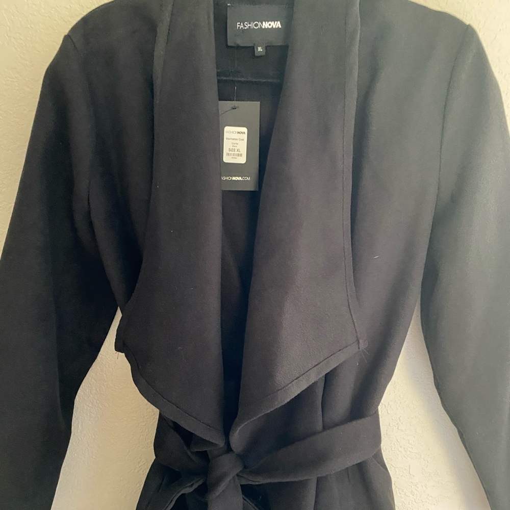 Brand New Manhattan Coat - Picture 3 of 4